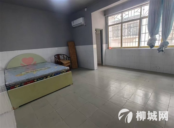 單間450一個月，需要聯(lián)系我